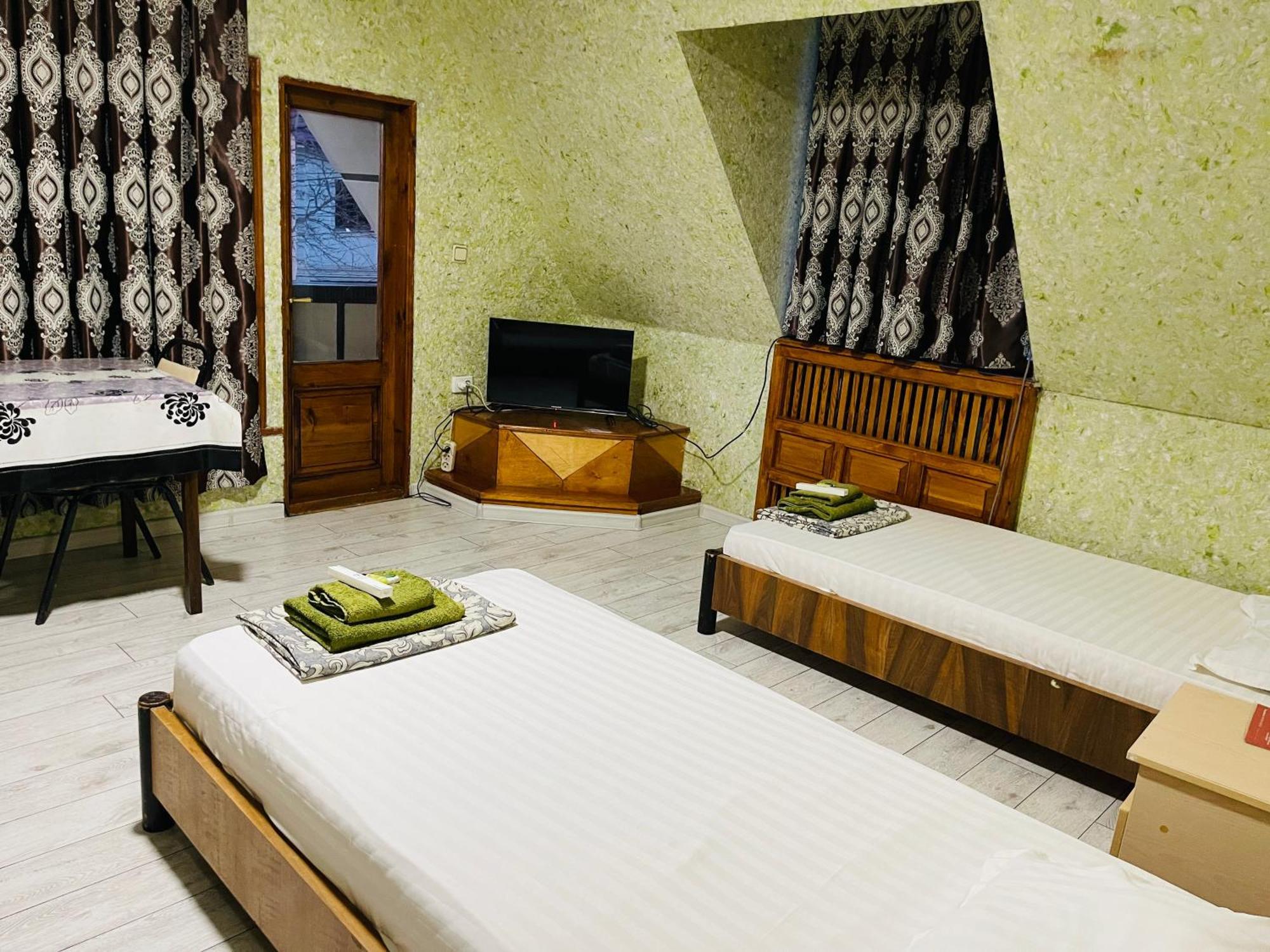 Green Hotel Tachkent Extérieur photo